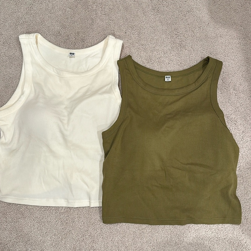 Cute cropped shirts
